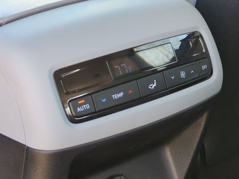 Certified 2025 Hyundai Palisade SEL image 20