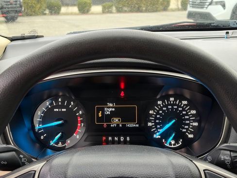 Used 2015 Ford Fusion SE image 17