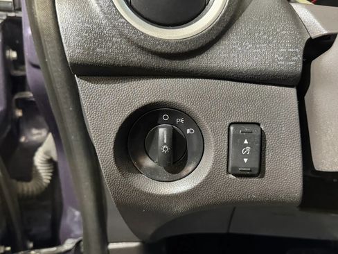 Used 2012 Ford Fiesta SES FWD image 15