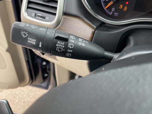 Used 2015 Jeep Grand Cherokee Limited AWD/4WD image 15