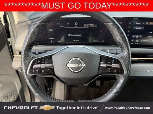 Used 2023 Nissan Ariya AWD image 13