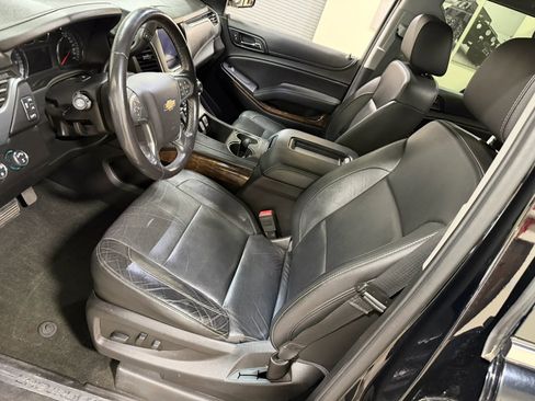Used 2018 Chevrolet Suburban LT AWD/4WD image 30