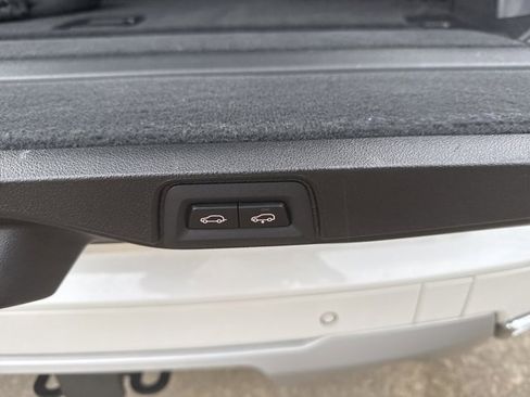 Used 2022 BMW X7 xDrive40i w/ Executive Package image 26