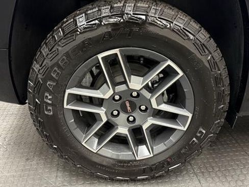 New 2026 GMC Terrain AT4 w/ Convenience Package III AWD/4WD image 12