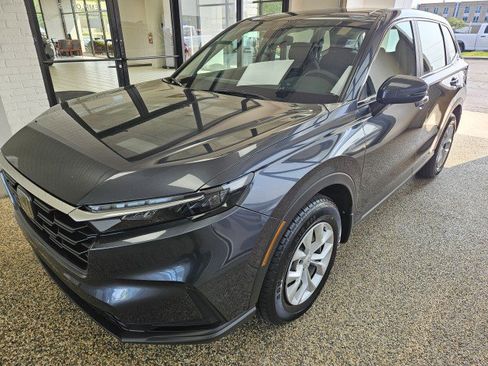Used 2024 Honda CR-V LX image 5