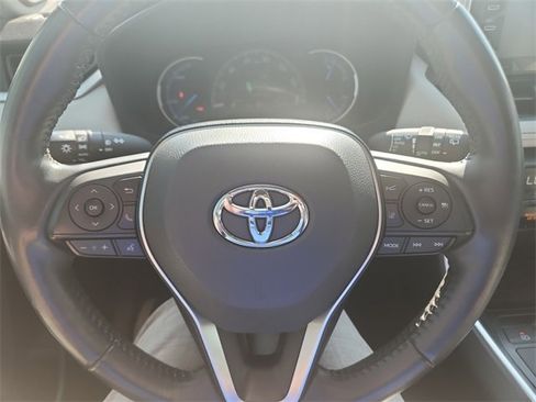 Used 2019 Toyota RAV4 Limited image 22