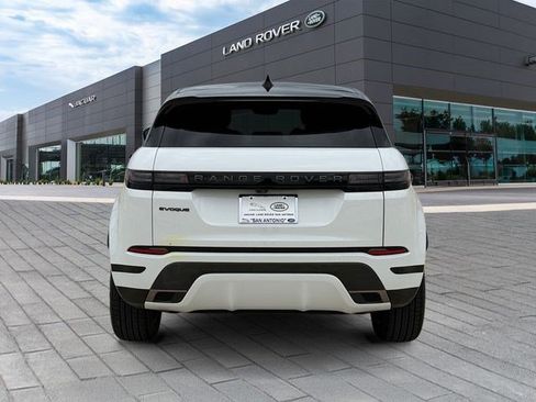 Used 2024 Land Rover Range Rover Evoque Dynamic SE AWD/4WD image 4