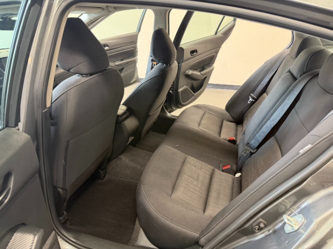 Used 2025 Nissan Altima 2.5 SV FWD image 28