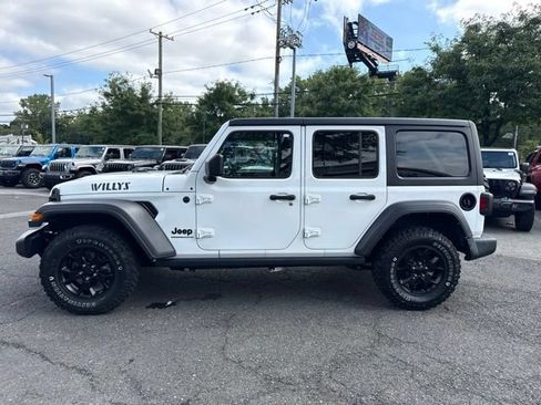 Used 2023 Jeep Wrangler Unlimited Sport AWD/4WD image 18