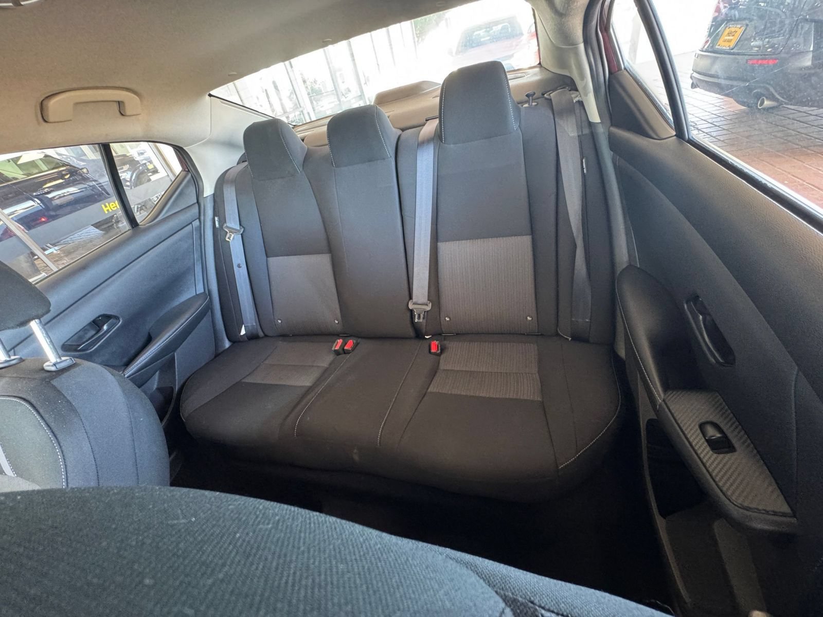 Used 2025 Nissan Sentra SV FWD image 34