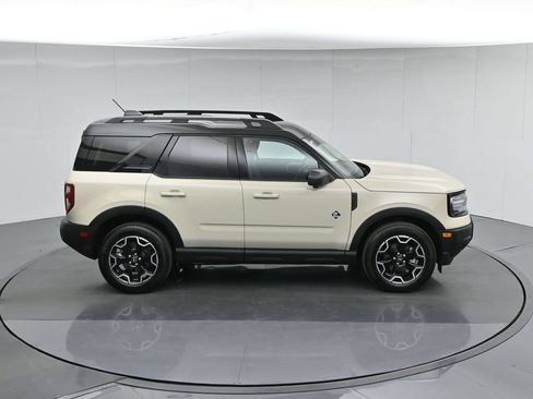 Used 2025 Ford Bronco Sport Outer Banks w/ Outer Banks Tech Package+ AWD/4WD image 39