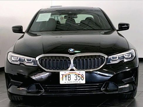 Used 2020 BMW 330i Sedan w/ Convenience Package image 3