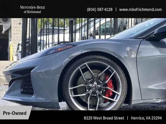Used 2025 Chevrolet Corvette Z06 RWD image 11