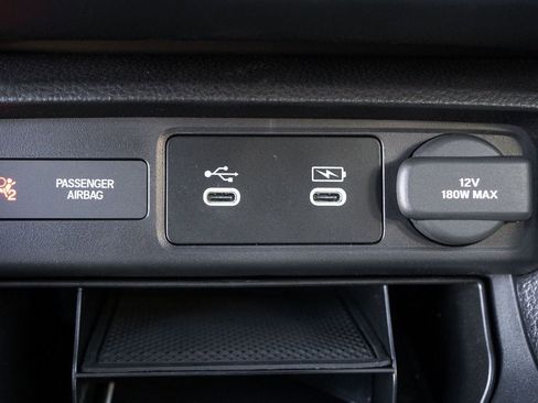 Used 2025 Honda Civic Sport image 25