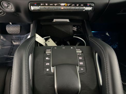 Used 2023 Mercedes-Benz GLE 350 4MATIC image 21