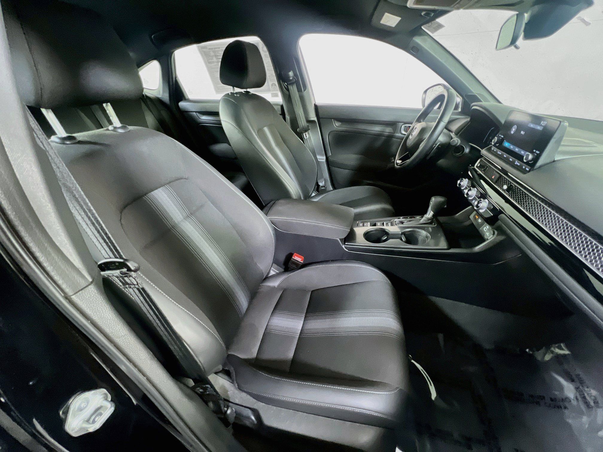 Used 2023 Honda Civic Sport image 25