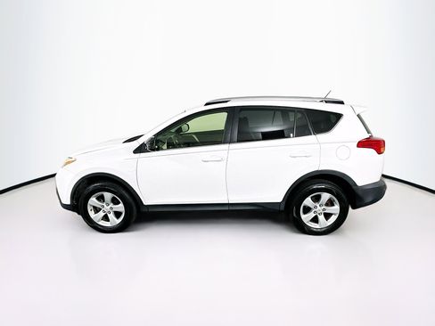 Used 2015 Toyota RAV4 LE FWD image 4