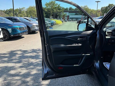 Used 2021 Honda Pilot Special Edition image 11