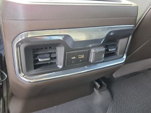 Used 2022 GMC Sierra 1500 Denali w/ Denali Reserve Package AWD/4WD image 13