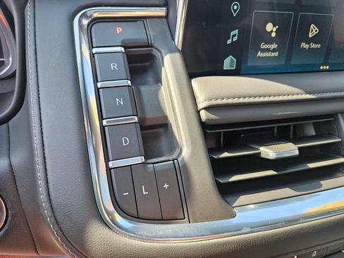 Used 2023 Chevrolet Tahoe LT w/ LT Signature Package AWD/4WD image 24