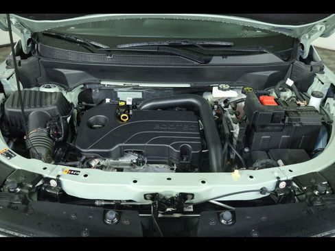 Used 2026 Chevrolet Equinox LT FWD image 20