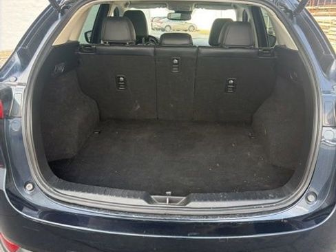 Used 2017 MAZDA CX-5 Touring w/ Preferred Equipment Package FWD image 9