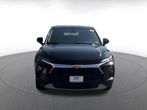 Used 2026 Chevrolet Blazer LT FWD image 4
