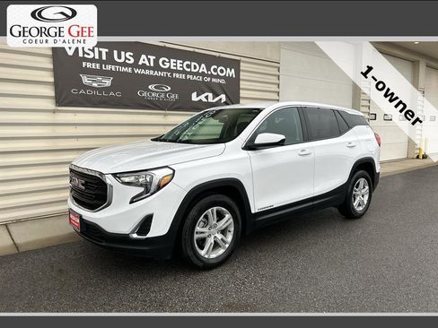 Used 2021 GMC Terrain SLE image 1