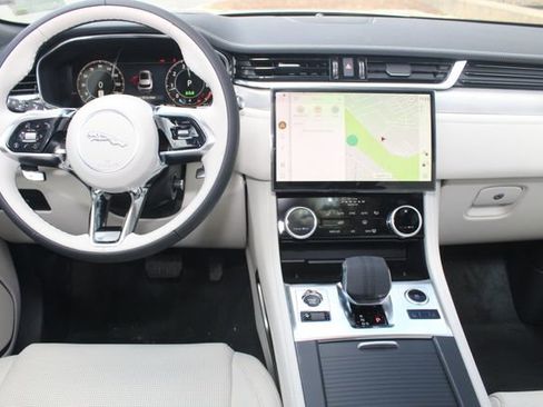 New 2026 Jaguar F-PACE R-Dynamic S image 4