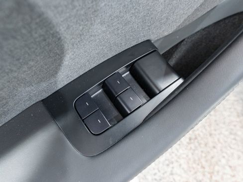 Used 2025 Tesla Model 3 Long Range RWD image 11