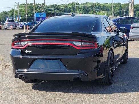 Used 2020 Dodge Charger R/T w/ Blacktop Package RWD image 13