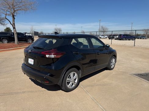 Certified 2024 Nissan Kicks S image 5