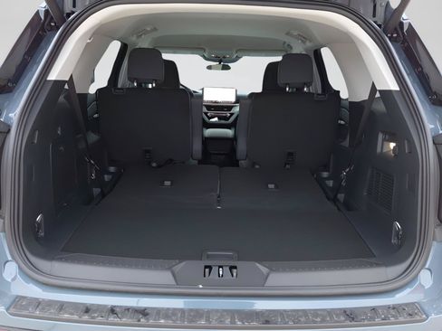 New 2026 Ford Explorer Active AWD/4WD image 26