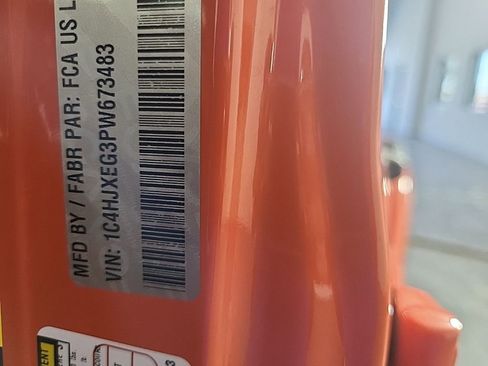 Used 2023 Jeep Wrangler Sahara image 20