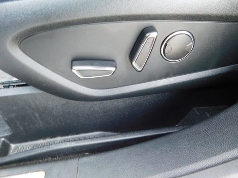 Used 2019 Lincoln Nautilus FWD image 35