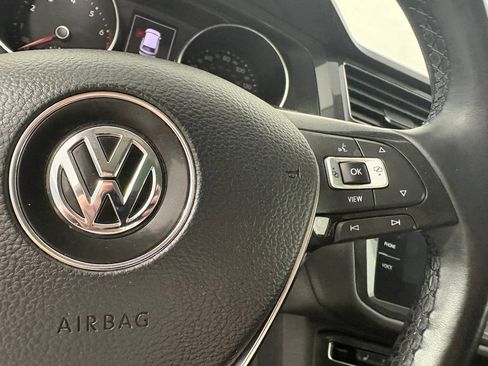 Used 2019 Volkswagen Tiguan SE w/ Panoramic Sunroof Package AWD/4WD image 22