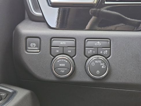 New 2026 Chevrolet Silverado 1500 LT w/ Texas Edition Plus AWD/4WD image 22