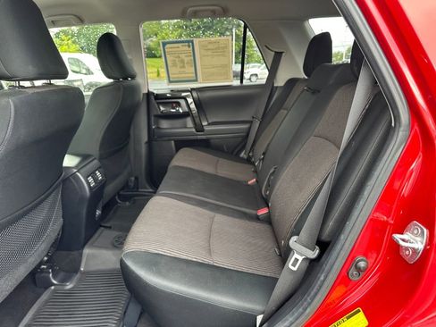 Used 2020 Toyota 4Runner TRD Off-Road image 17