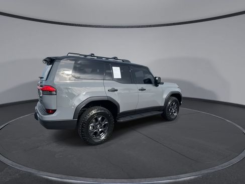 Used 2026 Lexus GX 550 AWD/4WD image 9