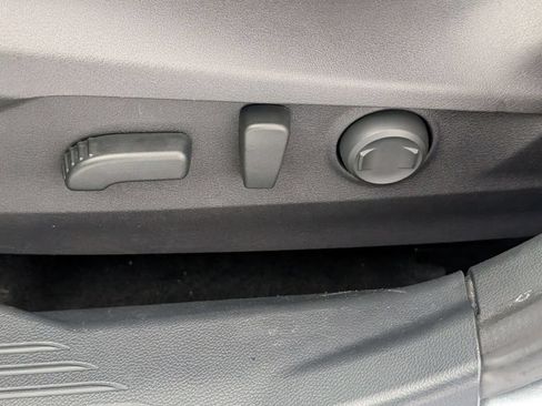 Used 2020 Subaru Outback Premium AWD/4WD image 13