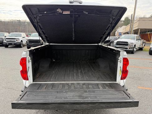 Used 2014 Toyota Tundra SR5 image 9