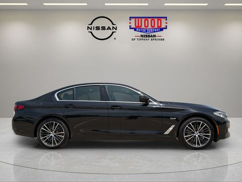 Used 2023 BMW 530e xDrive AWD/4WD image 2