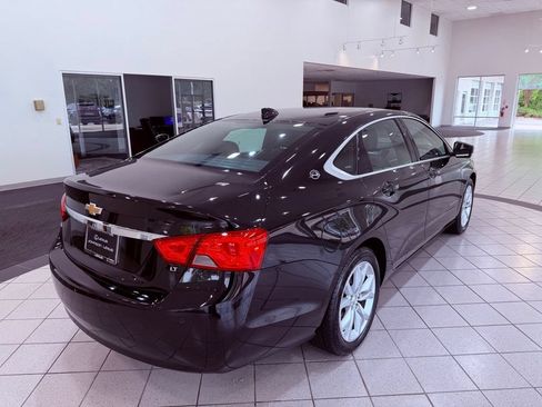 Used 2017 Chevrolet Impala LT w/ Convenience Package FWD image 10