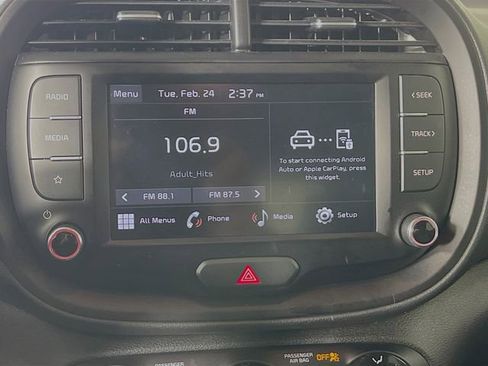 Used 2022 Kia Soul LX w/ Technology Package image 14