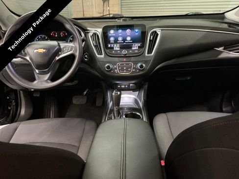 Used 2019 Chevrolet Malibu LT image 25