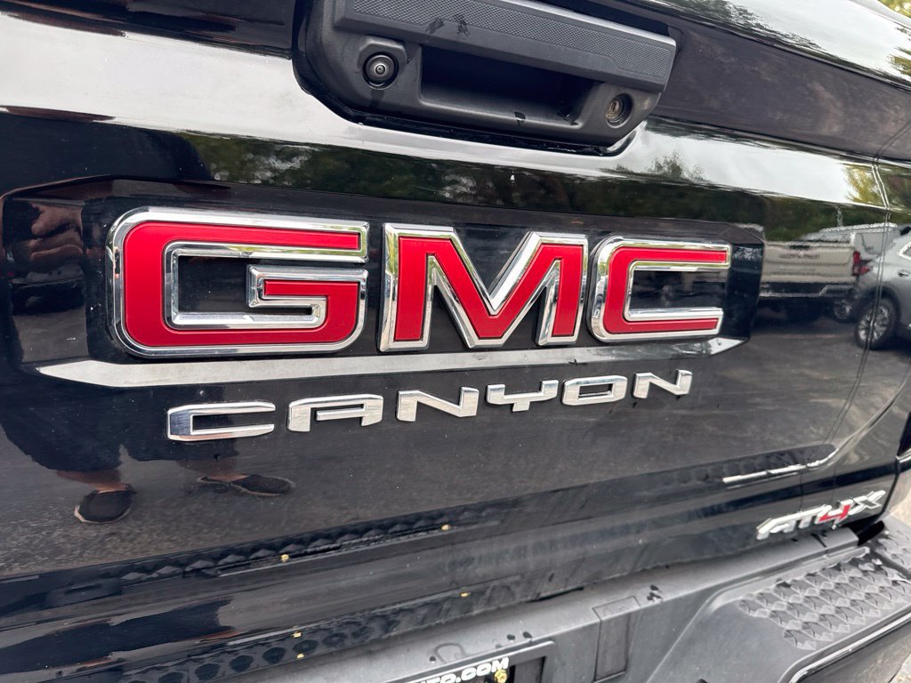 Used 2025 GMC Canyon AT4 w/ AT4X Package AWD/4WD image 18