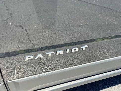 Used 2012 Jeep Patriot Limited AWD/4WD image 28