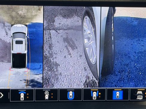 Used 2021 Chevrolet Silverado 1500 LTZ w/ LTZ Premium Package image 18