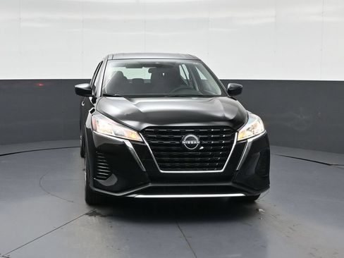 Certified 2025 Nissan Kicks Play S FWD image 3
