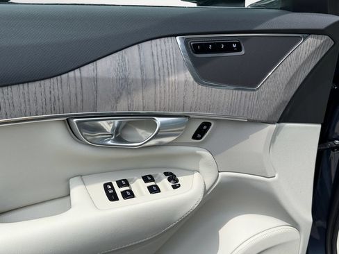 Certified 2024 Volvo XC90 B6 Plus AWD/4WD image 15